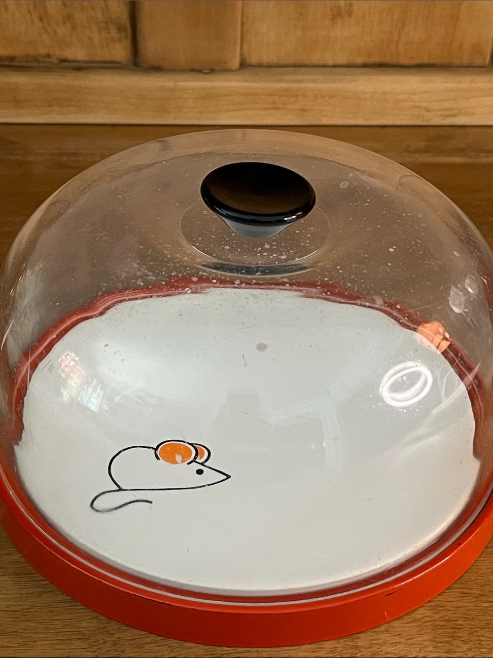 Vintage Takahashi San Francisco Mouse Cheese Dome Set. Original foil tag & Dome!